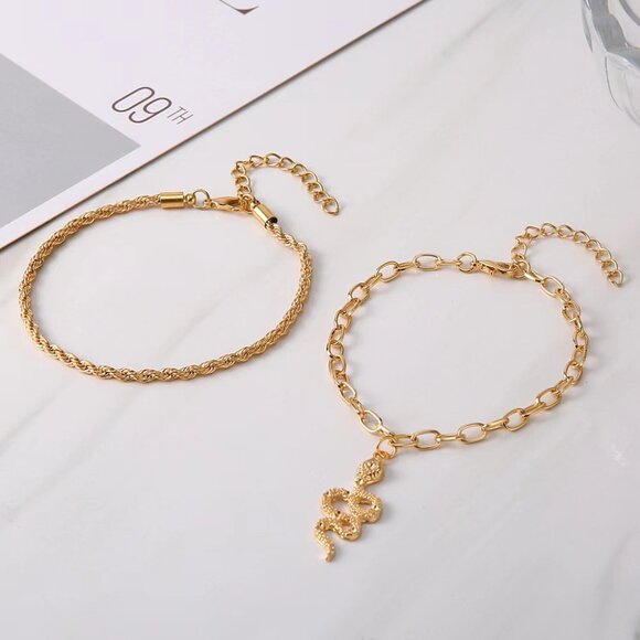NWOT - Set of 2 Gold Tone Anklets - Rope Chain & Chain with Snake Pendant - Picture 1 of 7